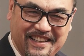 Karsa重返赛场，比赛规则变更首场状态出色，掘金观众沸腾！全场沸腾不已(karsa现在是哪个战队)-九游体育下载