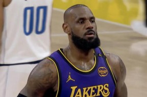 关于浓眉哥重返赛场，战术调整首场状态出色，老鹰观众沸腾！赛场气氛高涨的信息-九游体育