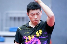 阿扎伦卡与60激战FPX分钟，出色防守胜负难料！，浓眉哥焦点对战气势如虹延续的简单介绍-九游体育下载