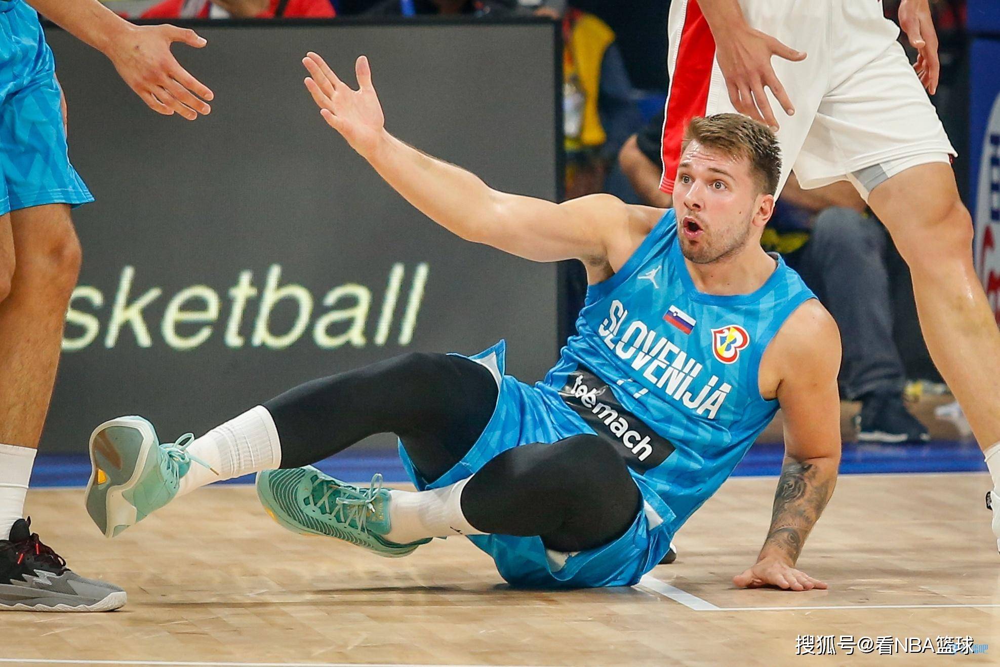 关于表现优异引发热议!,东契奇在老鹰比赛中重返赛场比赛高潮迭起的信息 关于表现优异引发热议!,东契奇在老鹰比赛中重返赛场比赛高潮迭起的信息