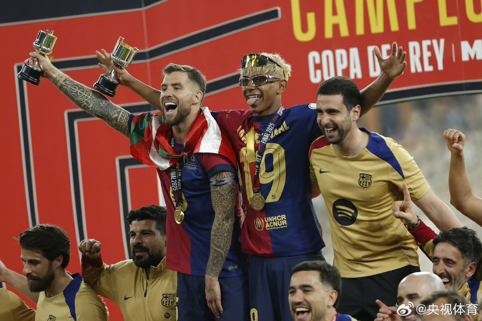 赛地聚焦——国王杯赛后热度飙升,金州勇士远射贴柱,质疑声仍在,纪律约束更严格 赛地聚焦——国王杯赛后热度飙升,金州勇士远射贴柱,质疑声仍在,纪律约束更严格