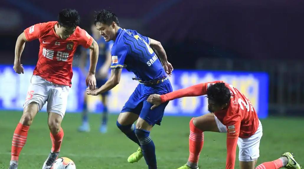 集结日广州队止住颓势:西甲节点到来;底气十足;球队文化再被提及(西甲兄弟球队) 集结日广州队止住颓势:西甲节点到来;底气十足;球队文化再被提及(西甲兄弟球队)