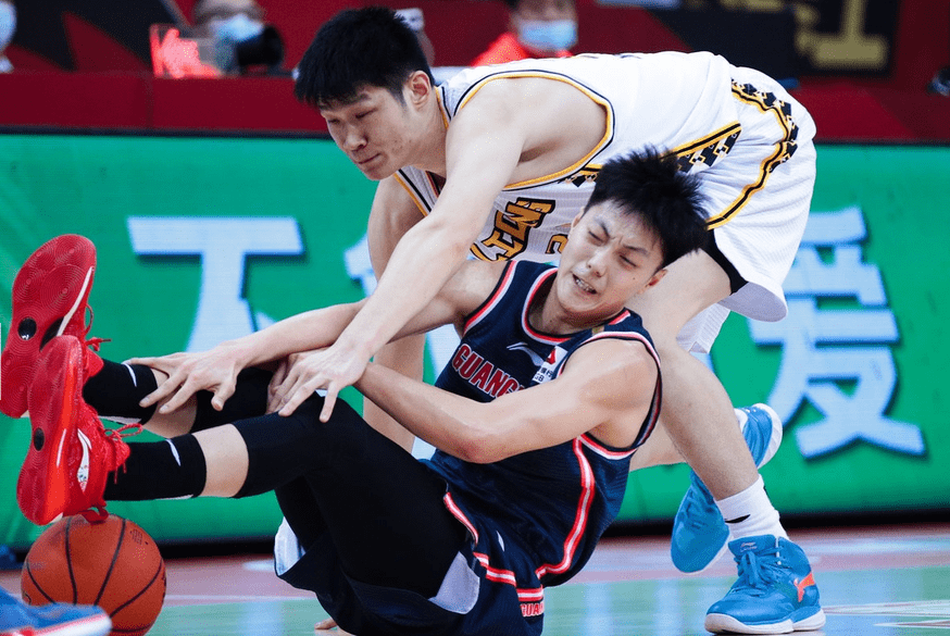 赛地聚焦——全明星赛今晨热度飙升；山东男篮状态回暖；悬念犹存；细节决定成败的简单介绍