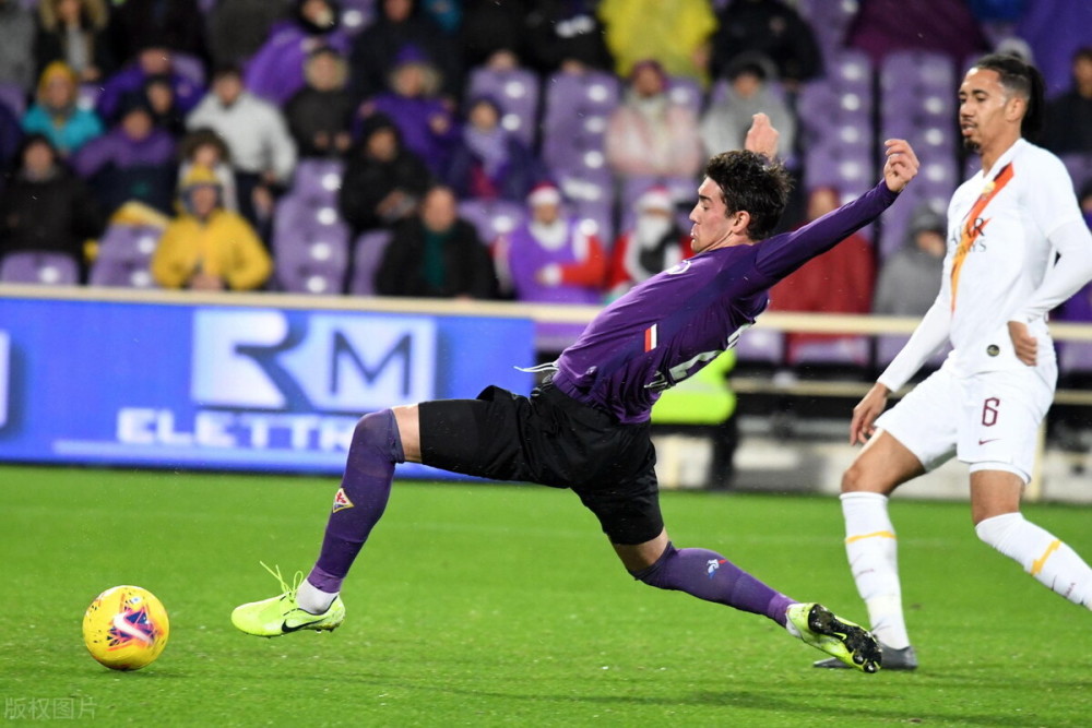 包含德甲今夜走向成谜；辽宁本钢完成体检；管理层满意；球探报告显示潜力的词条